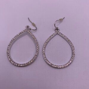 🐱 5 FOR $10.  SILVERTONE HOOP SPARKLY EARRINGS